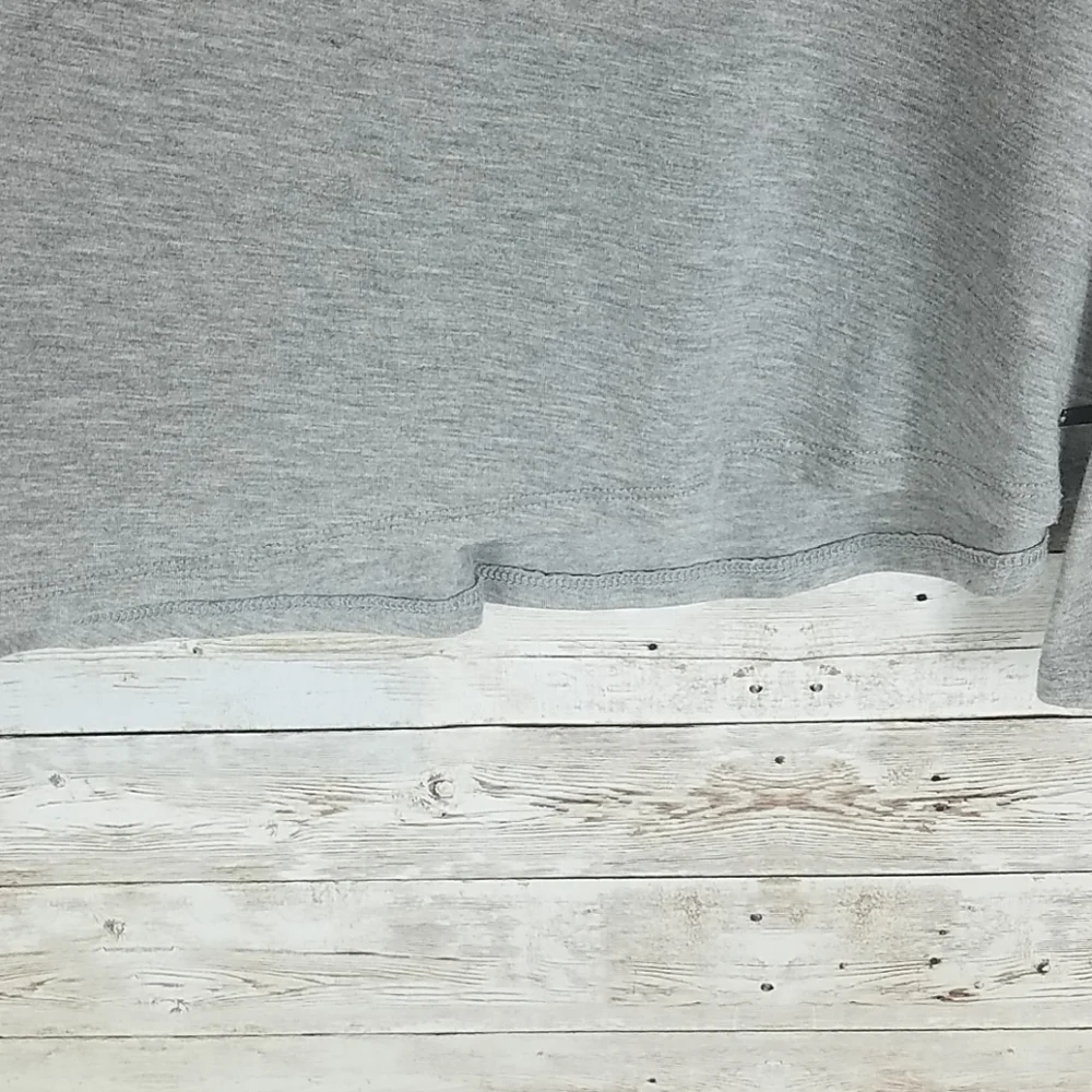 Tahari, Gray top with long bell sleeves, Sz XS - Picture 7 of 10